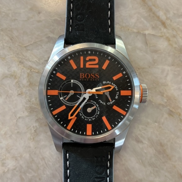 Men’s Hugo Boss Quartz Watch - Picture 2 of 4